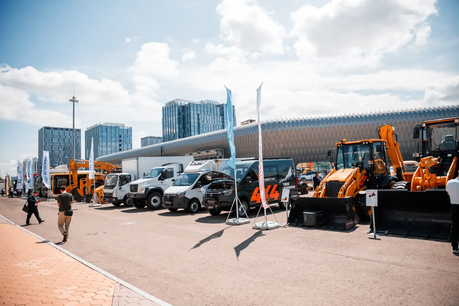 Астанада Komtrans Astana+ BUSexpo Astana және Eurasian Construction Technology Astana 2025 көрмелері өтіп жатыр