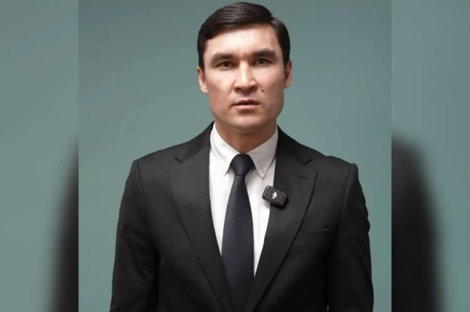 "Жасырын адамдардың ықпалы бар". Серік Сәпиев орынбасарымен неге төбелескенін айтты