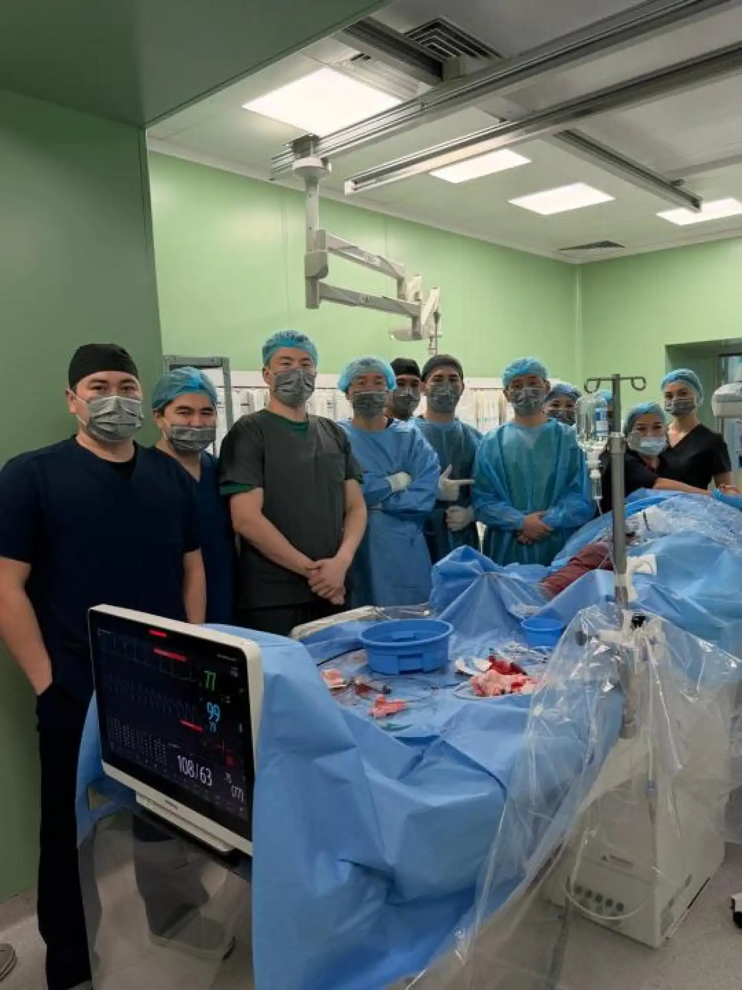 Алматыдағы кардиология орталығында жүкті әйелге алғаш рет рентгенсіз бірегей ота жасалды