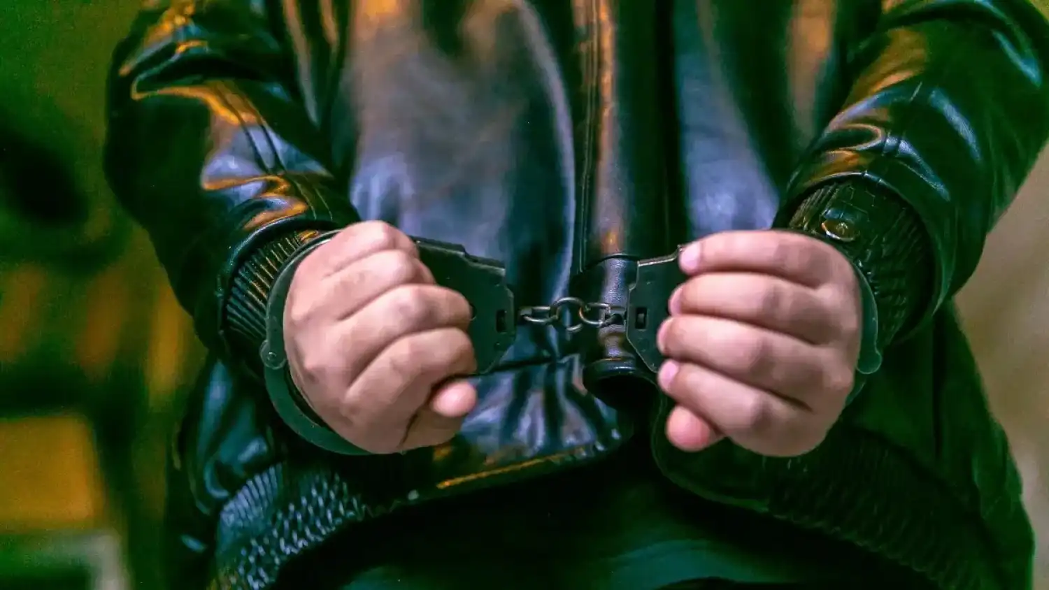 Терроризм туралы жалған ақпарат таратқан қостанайлық жасөспірім сотталды