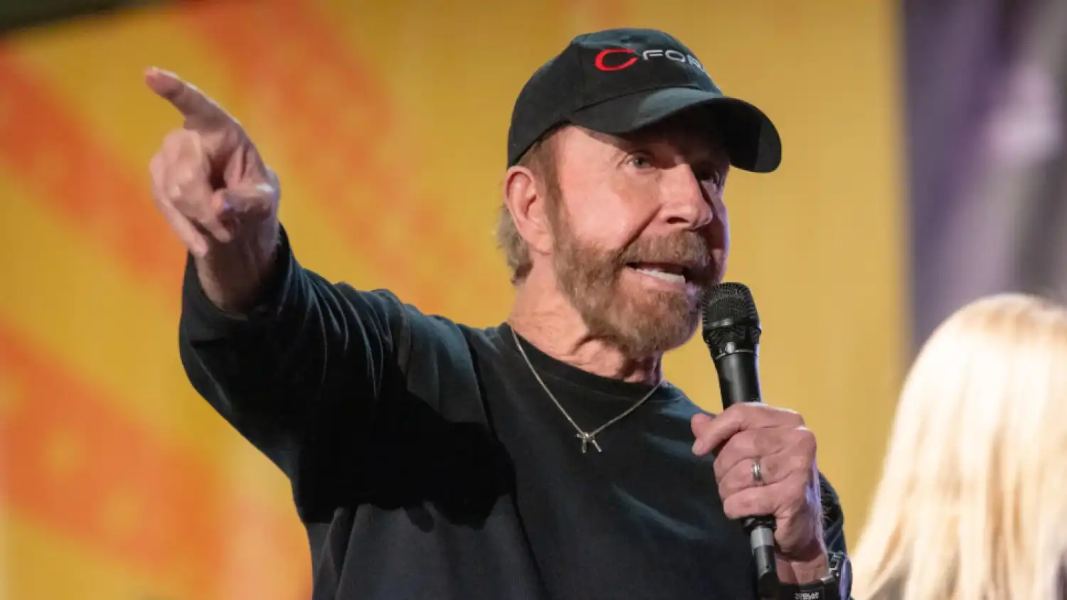 Атақты актер Чак Норрис 86 жасында өмірден өтті