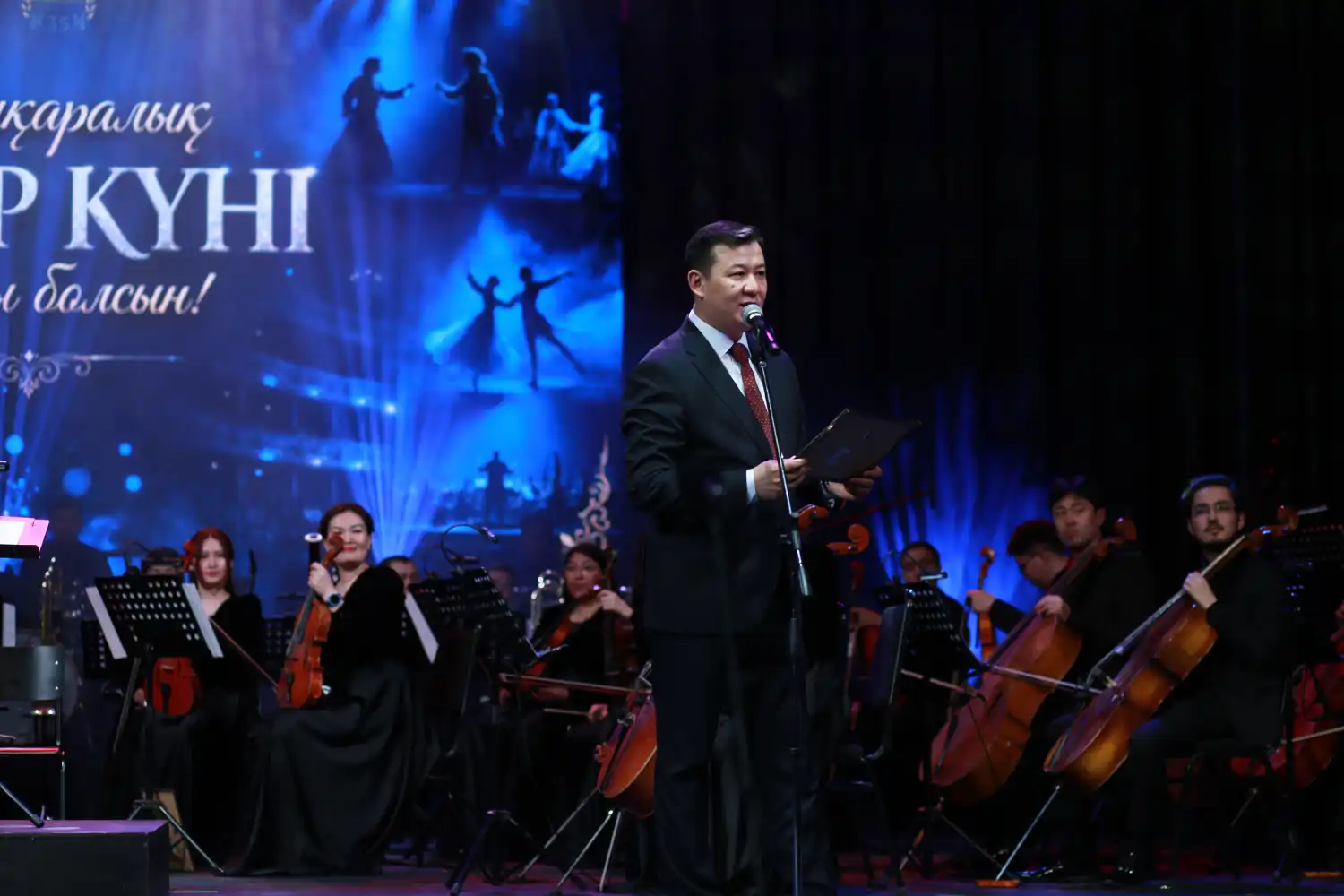 Қалибек Қуанышбаев атындағы Қазақ ұлттық музыкалық драма театрында «27 наурыз – Халықаралық театр күні» мерекесіне орай, 21-27 наурыз күндері аралығында дәстүрлі «Қаллеки тынысы» атты спектакльдер шеруі өтті.