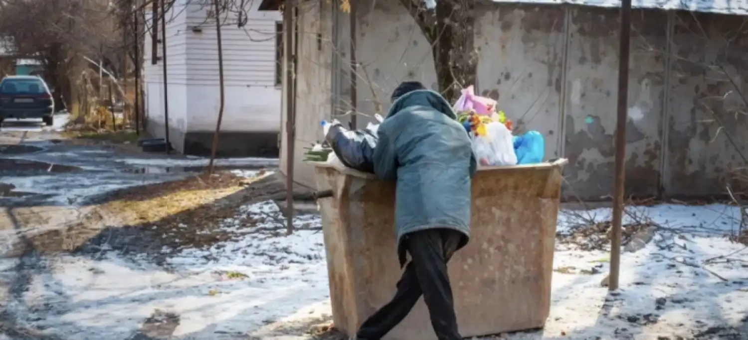 Семейде сәбиін қоқысқа тастаған ер адам өмір бойына бас бостандығынан айырылды